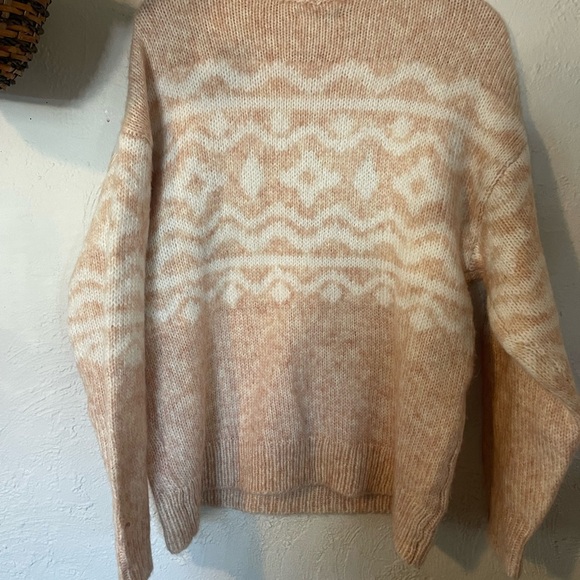 American Eagle Outfitters Sweater - Picture 5 of 6